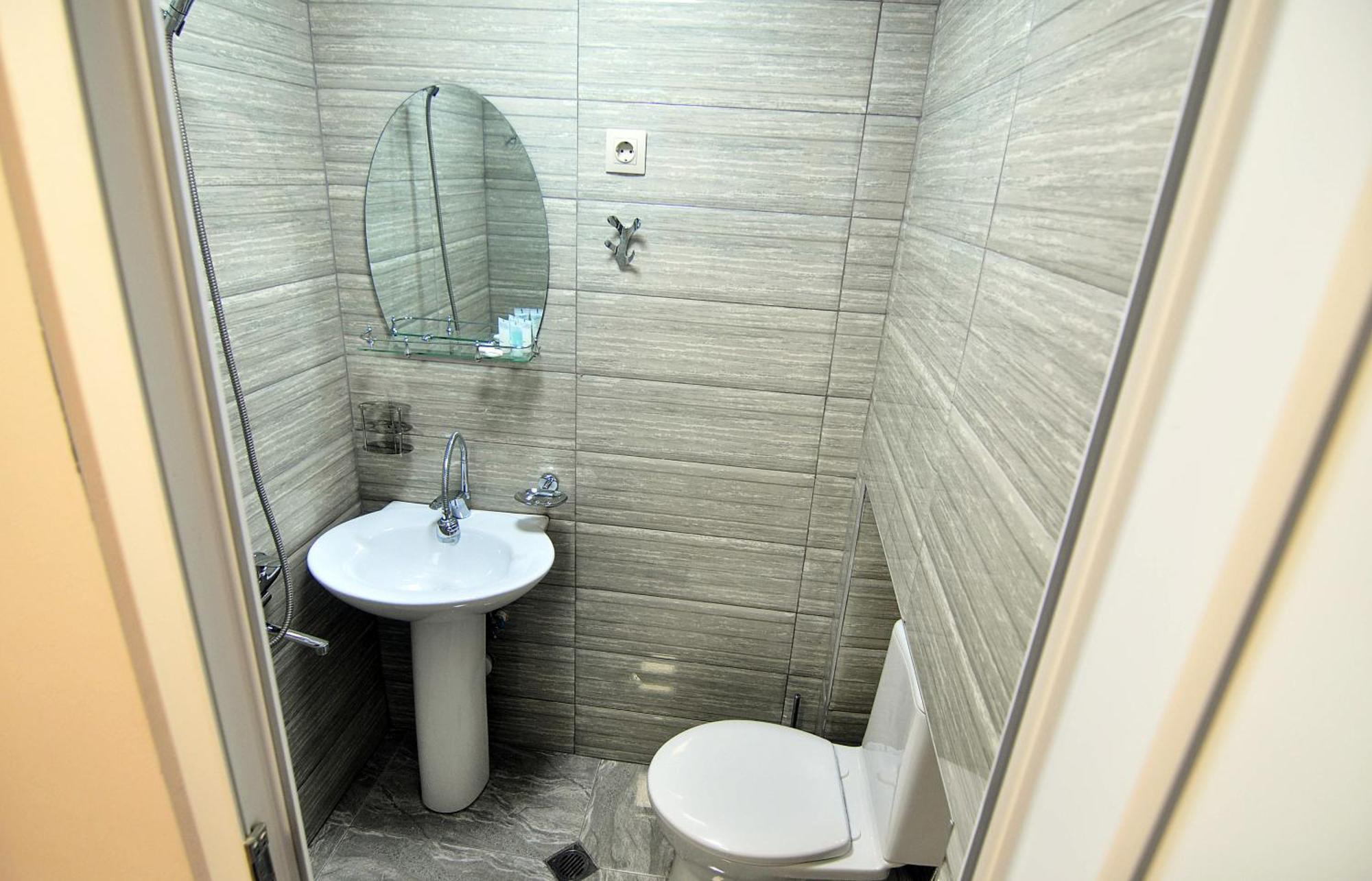 Light Hotel Tbilisi ภายนอก รูปภาพ