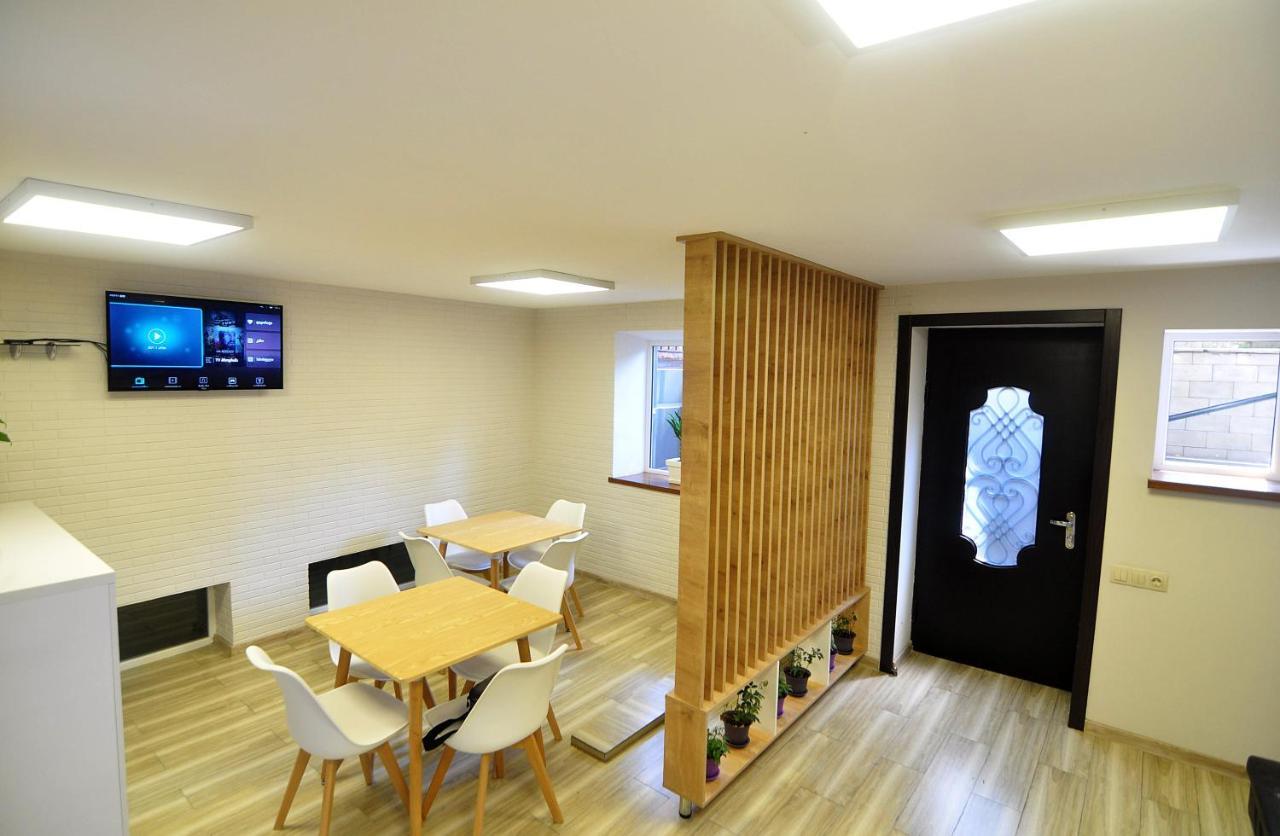 Light Hotel Tbilisi ภายนอก รูปภาพ